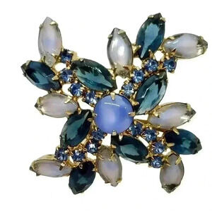 Vintage Brooch Blue & White Moonstone Moonglow Cats Eye & Rhinestone Starburst